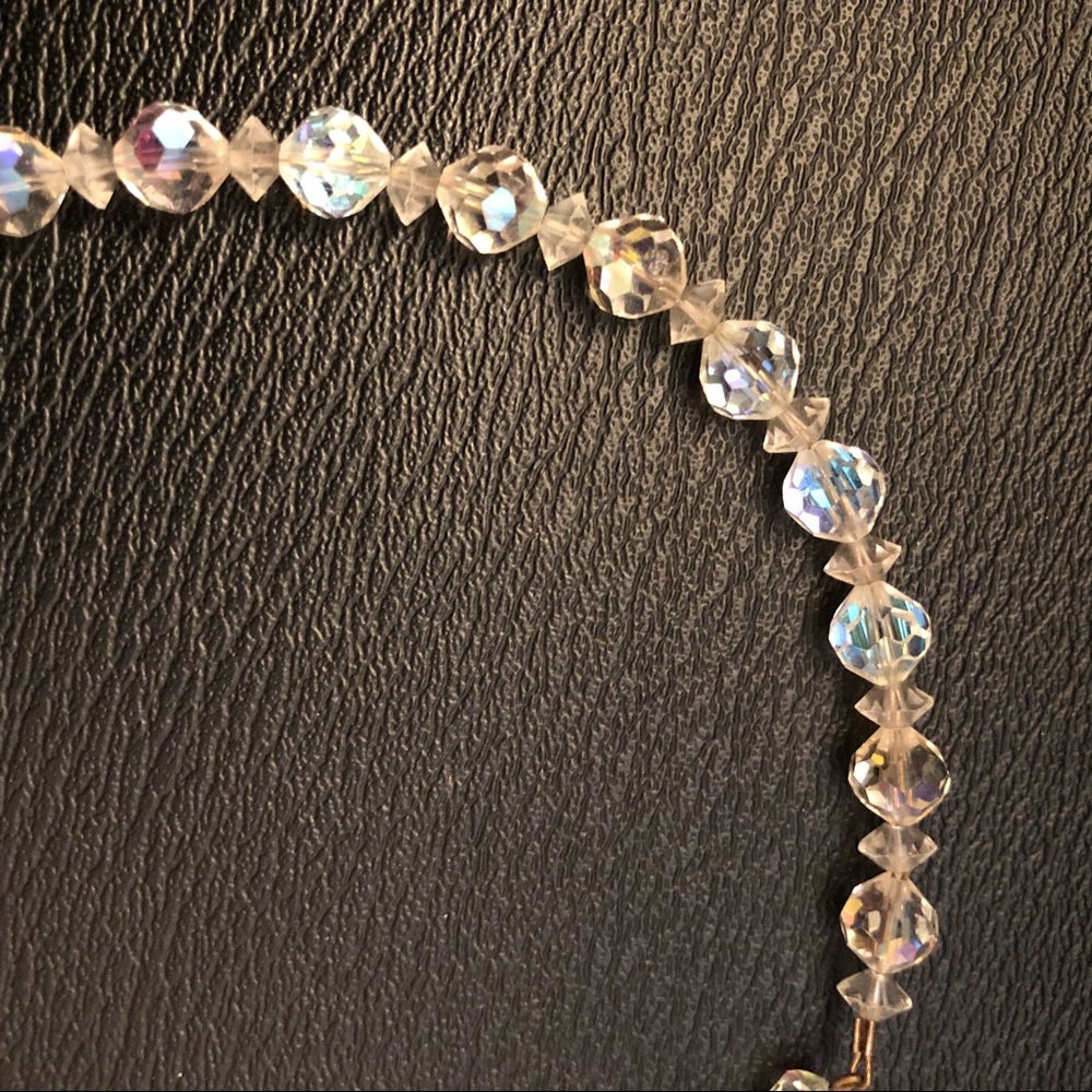Vintage Iridescent Beaded Necklace - Picture 3 of 4